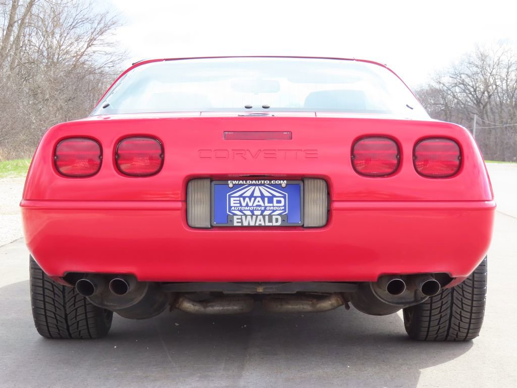 Used 1991 Chevrolet Corvette Coupe image 13