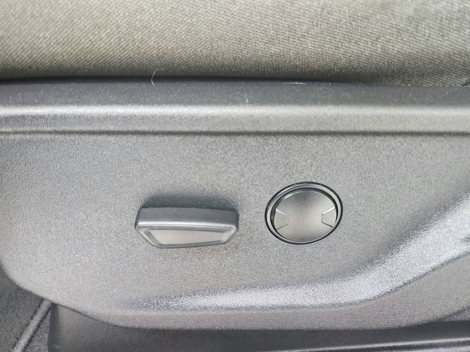 Used 2024 Ford F150 XLT w/ Mobile Office Package image 20