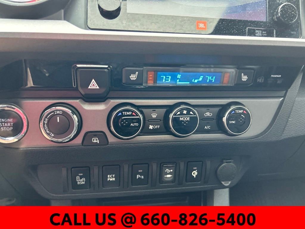 Used 2016 Toyota Tacoma TRD Sport AWD/4WD image 18