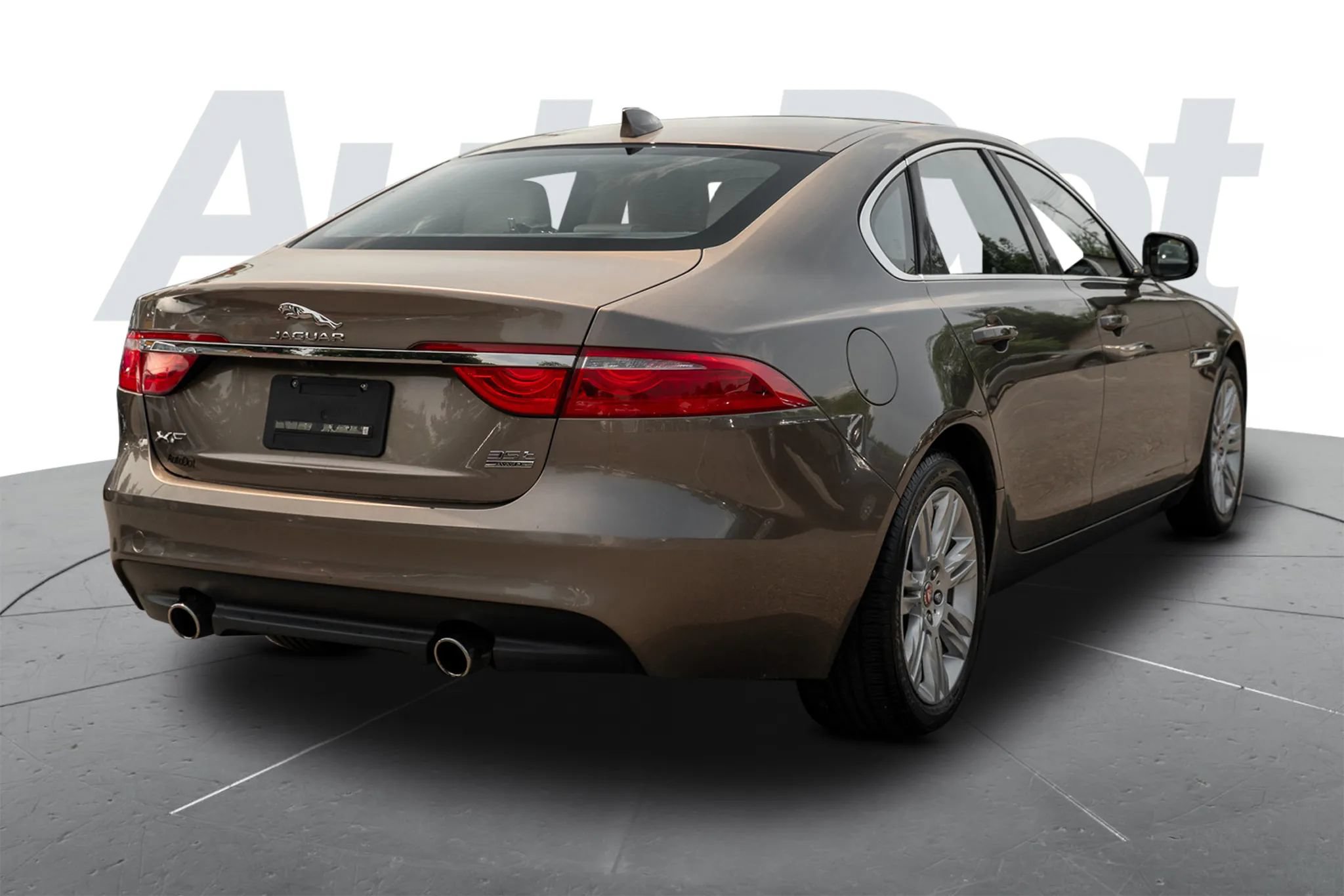 Used 2017 Jaguar XF Premium AWD/4WD image 3