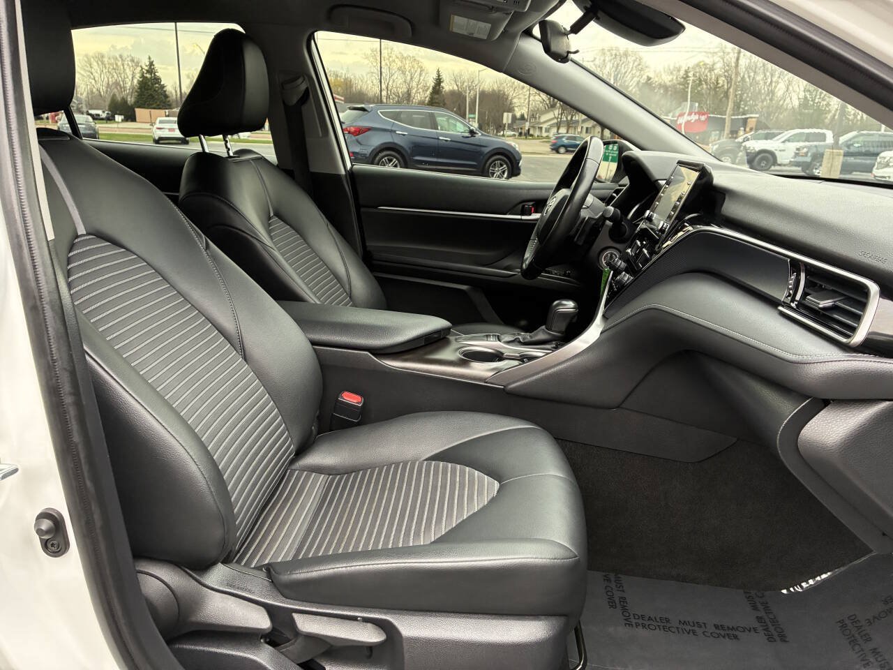 Used 2023 Toyota Camry SE FWD image 32