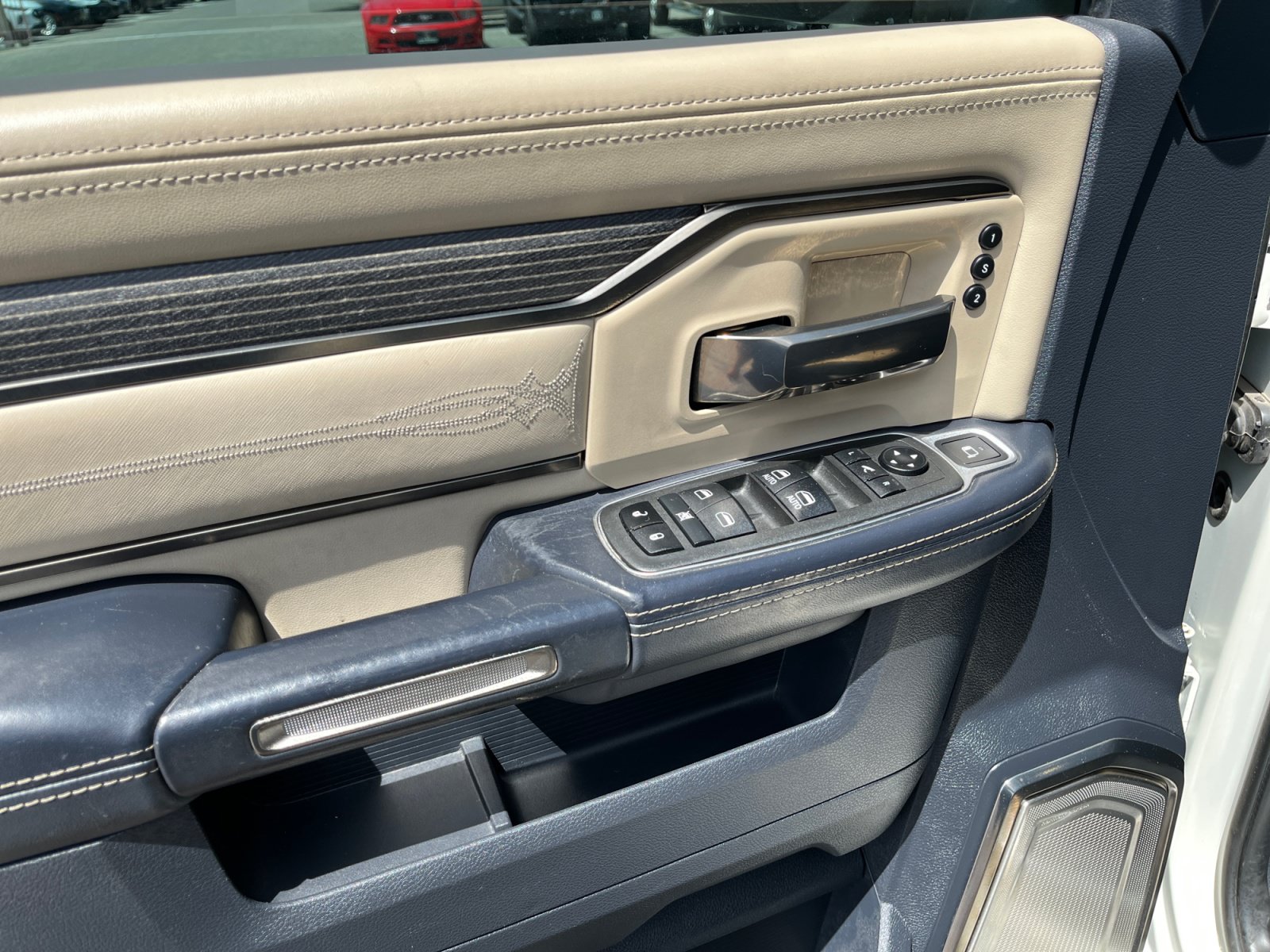 Used 2021 RAM 3500 Limited AWD/4WD image 17
