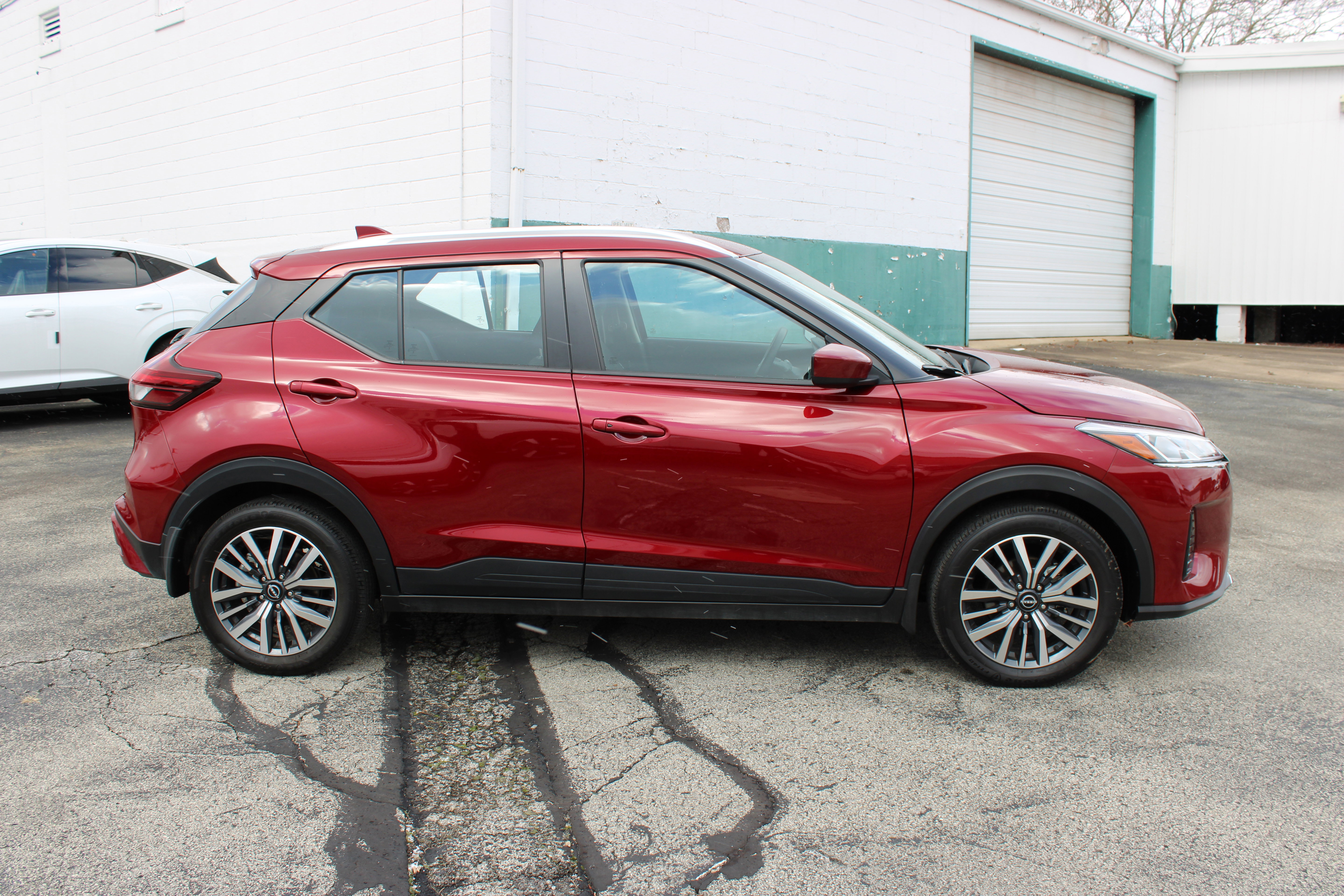 Certified 2024 Nissan Kicks SV image 7