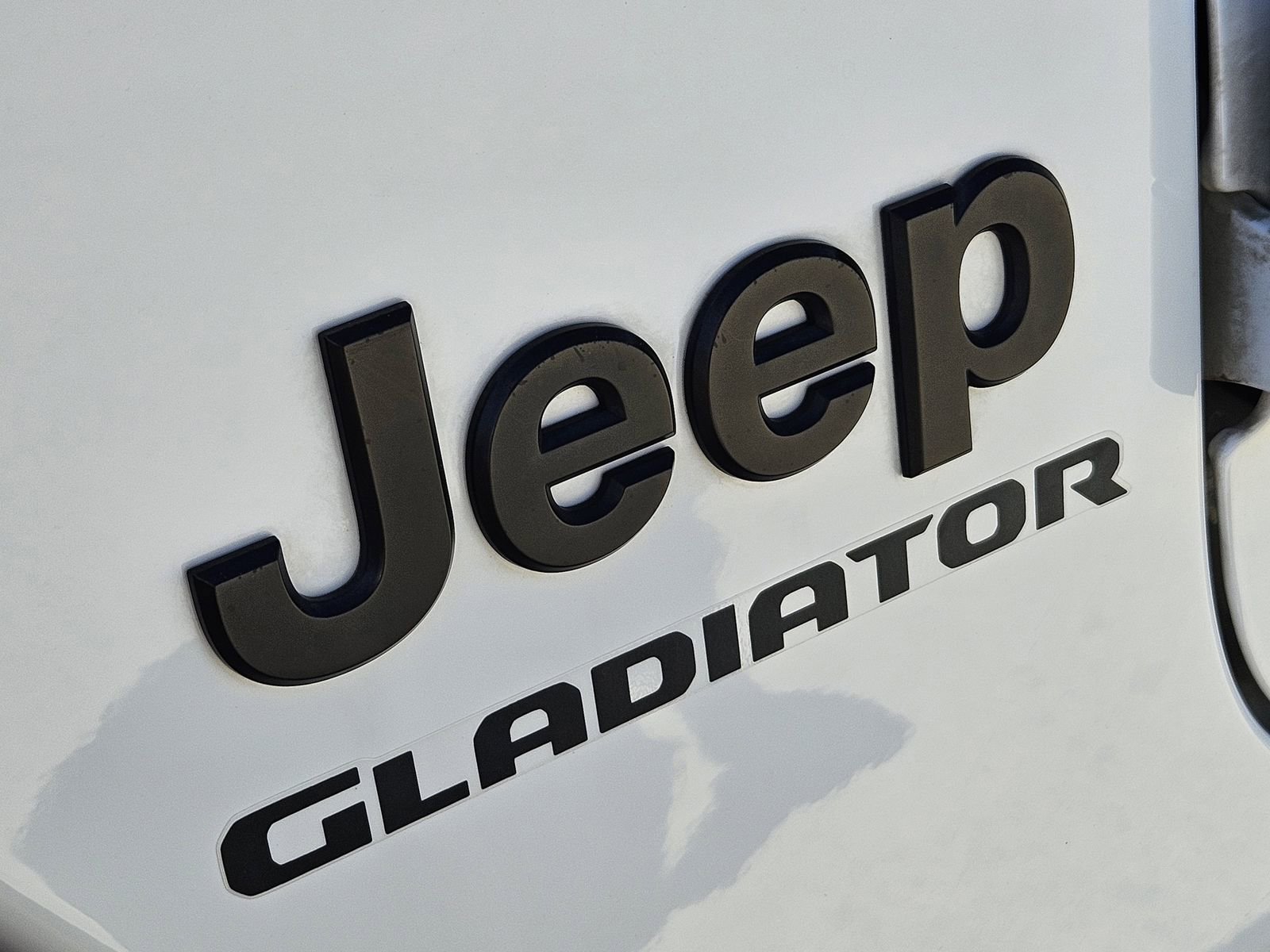 Used 2020 Jeep Gladiator Sport AWD/4WD image 15