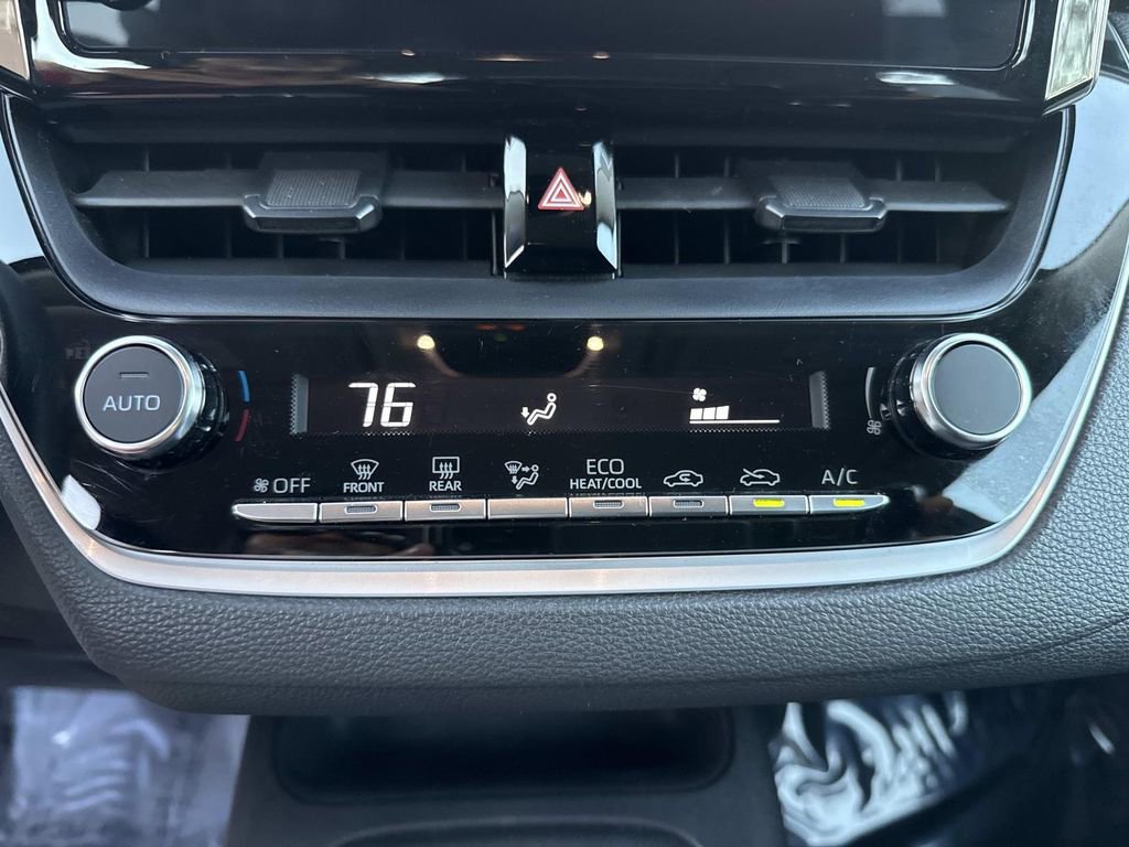 Used 2023 Toyota Corolla LE image 30
