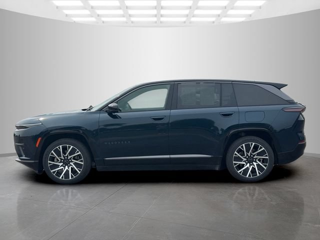 Used 2025 Jeep Wagoneer S Limited AWD/4WD image 4
