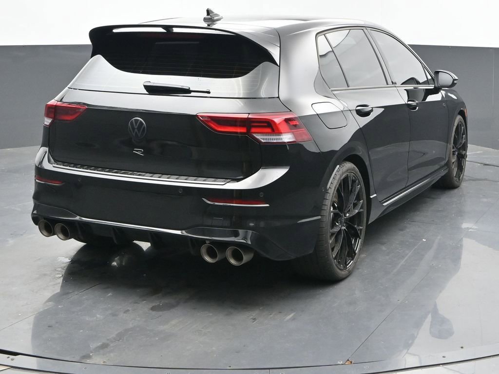 Used 2025 Volkswagen Golf R Black Edition image 9
