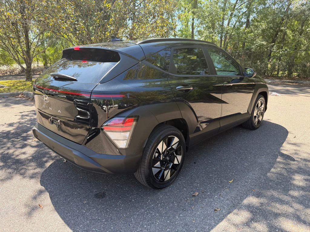 Used 2024 Hyundai Kona SEL w/ Convenience Package FWD image 6