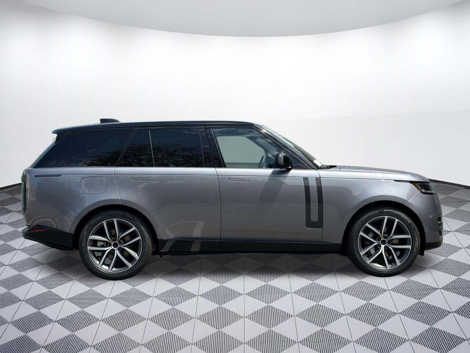 New 2026 Land Rover Range Rover SE AWD/4WD image 8
