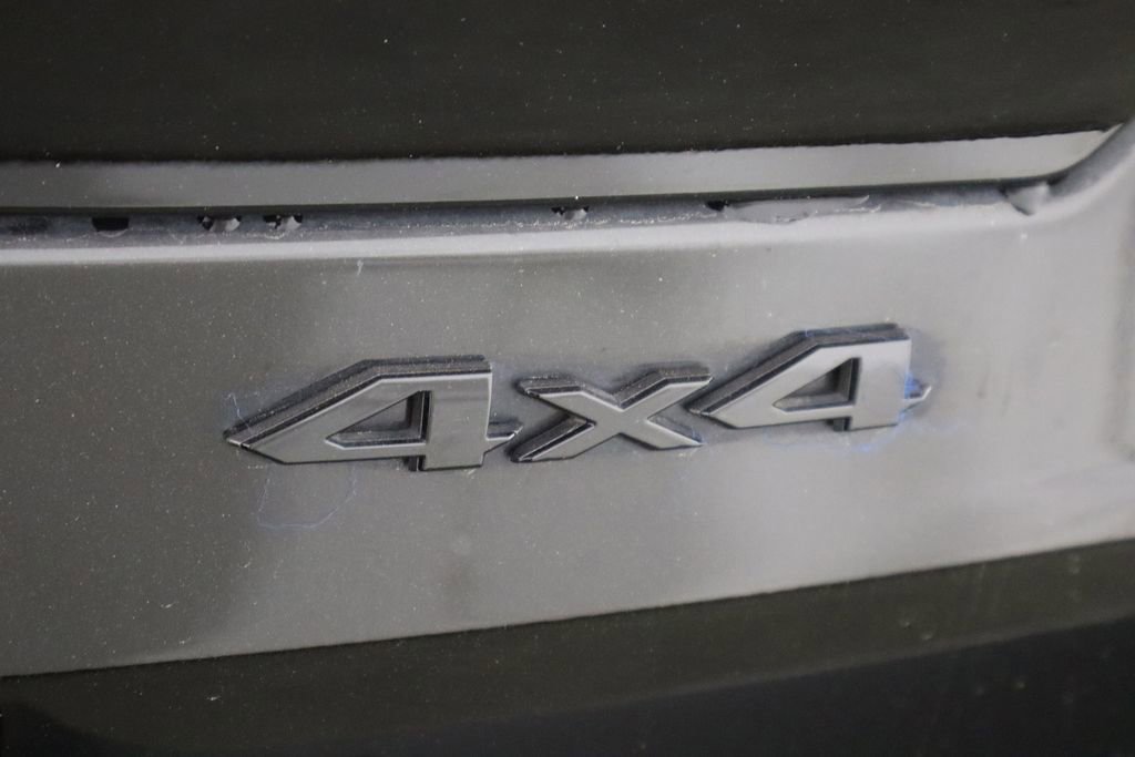 Used 2024 Jeep Grand Cherokee Limited w/ Black Appearance Package image 53