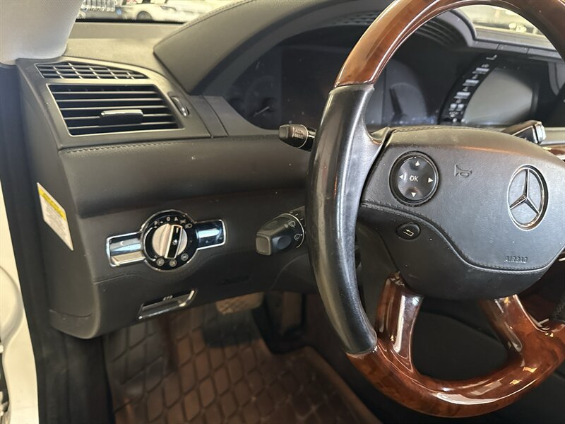 Used 2008 Mercedes-Benz CL 550 image 19