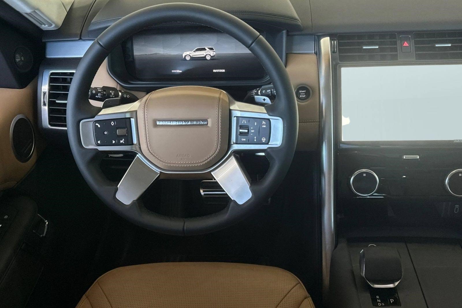 New 2026 Land Rover Discovery Limited Edition AWD/4WD image 28