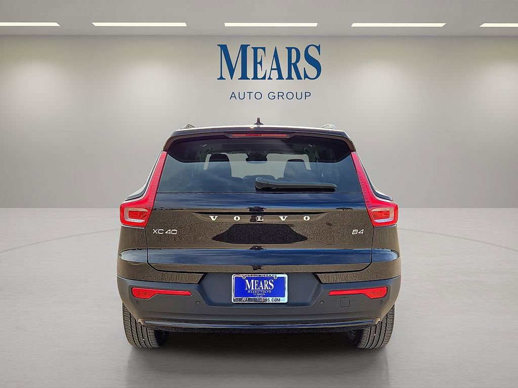 New 2026 Volvo XC40 B4 Plus w/ Protection Package Premier FWD image 4