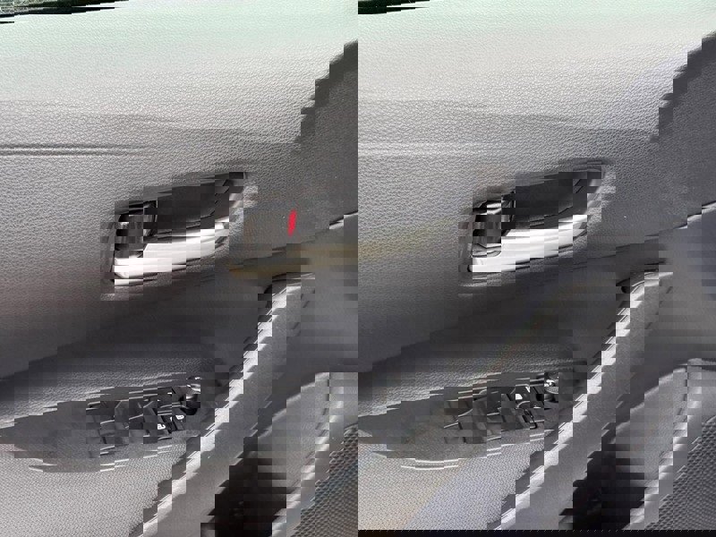 New 2026 Toyota Corolla SE image 18