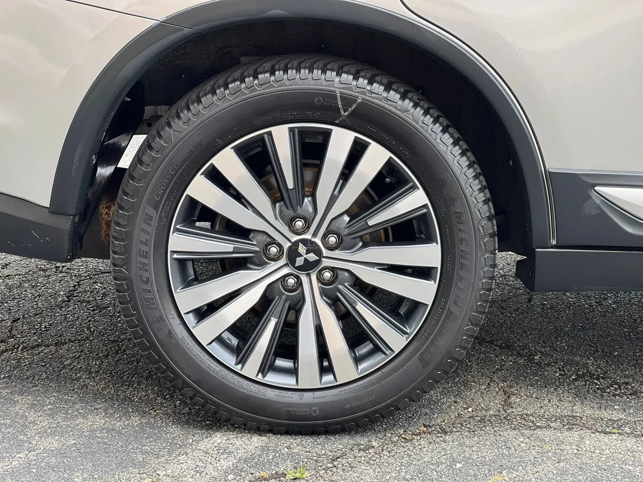 Used 2019 Mitsubishi Outlander SE FWD image 44
