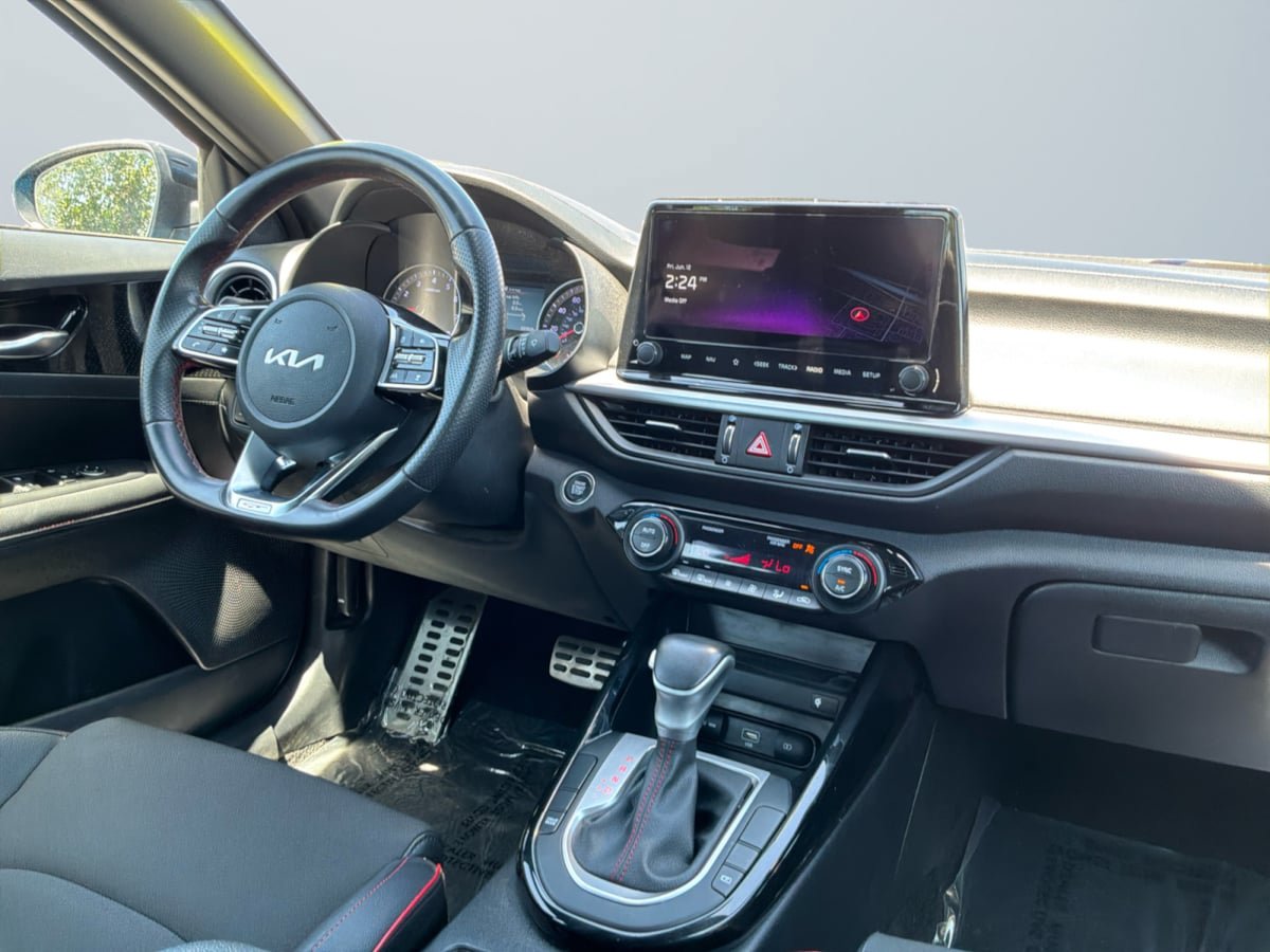 Used 2024 Kia Forte GT FWD image 14