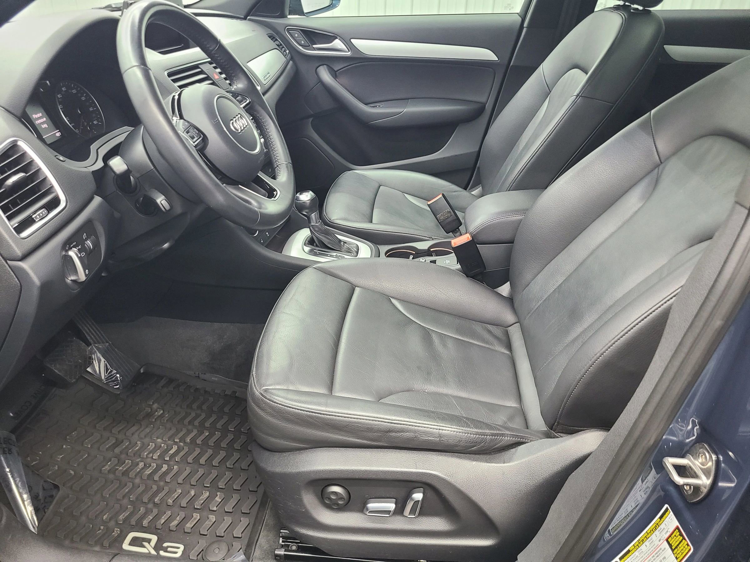 Used 2018 Audi Q3 2.0T Premium image 23