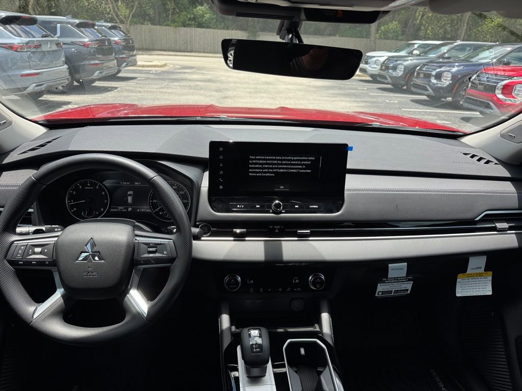 New 2025 Mitsubishi Outlander ES image 25