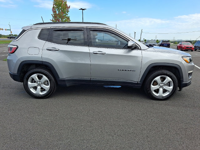 Used 2020 Jeep Compass Latitude w/ Popular Equipment Group AWD/4WD image 8
