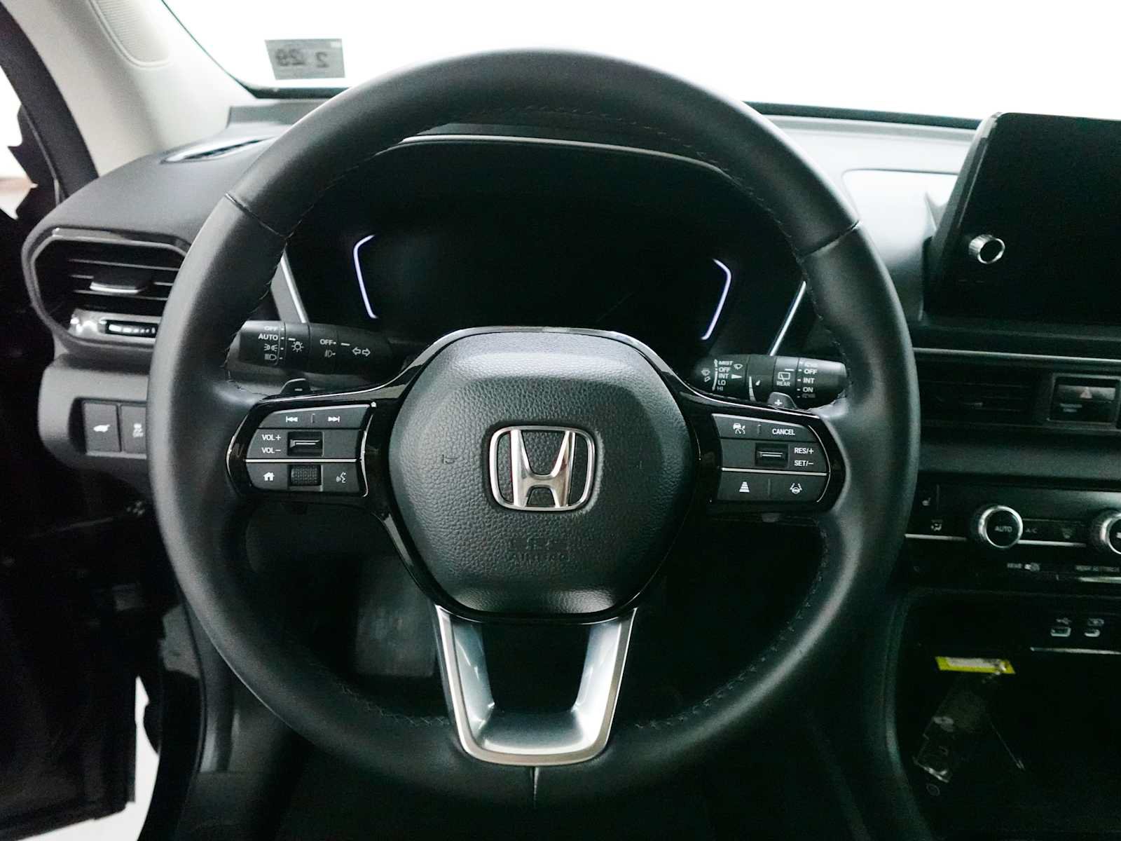 Used 2024 Honda Pilot EX-L image 16