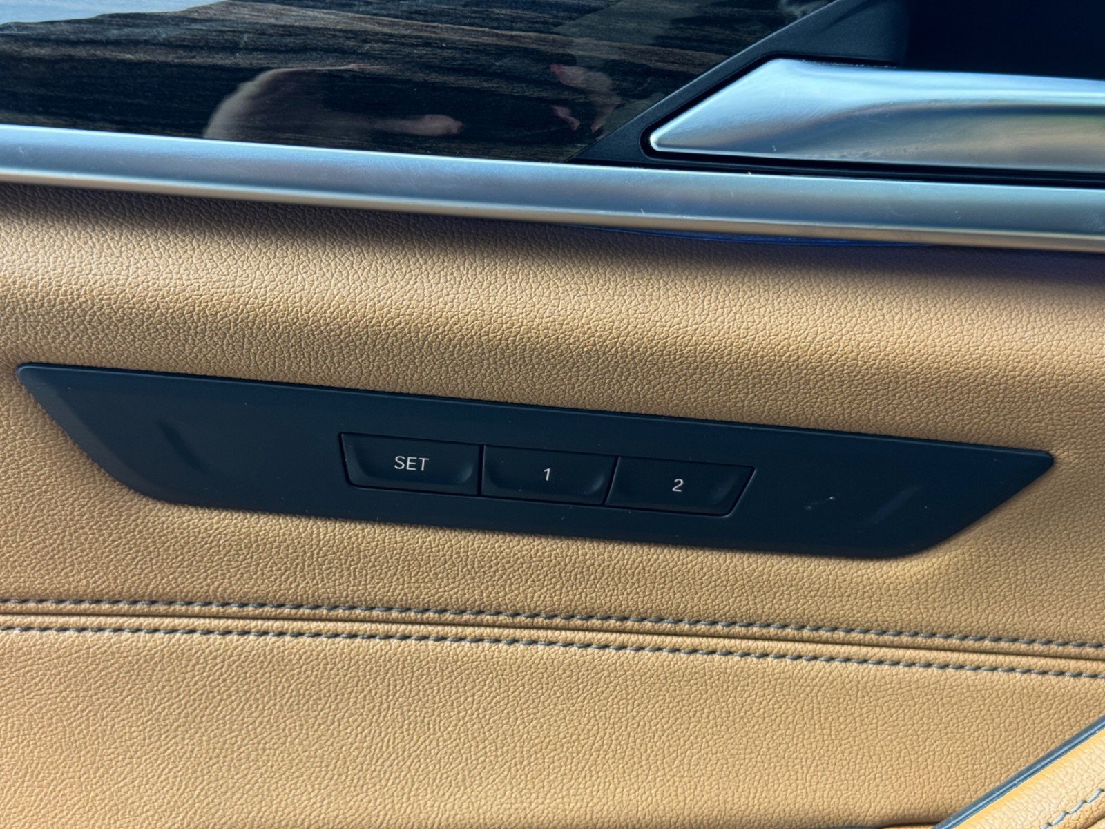 Used 2022 BMW 530e w/ Premium Package RWD image 17