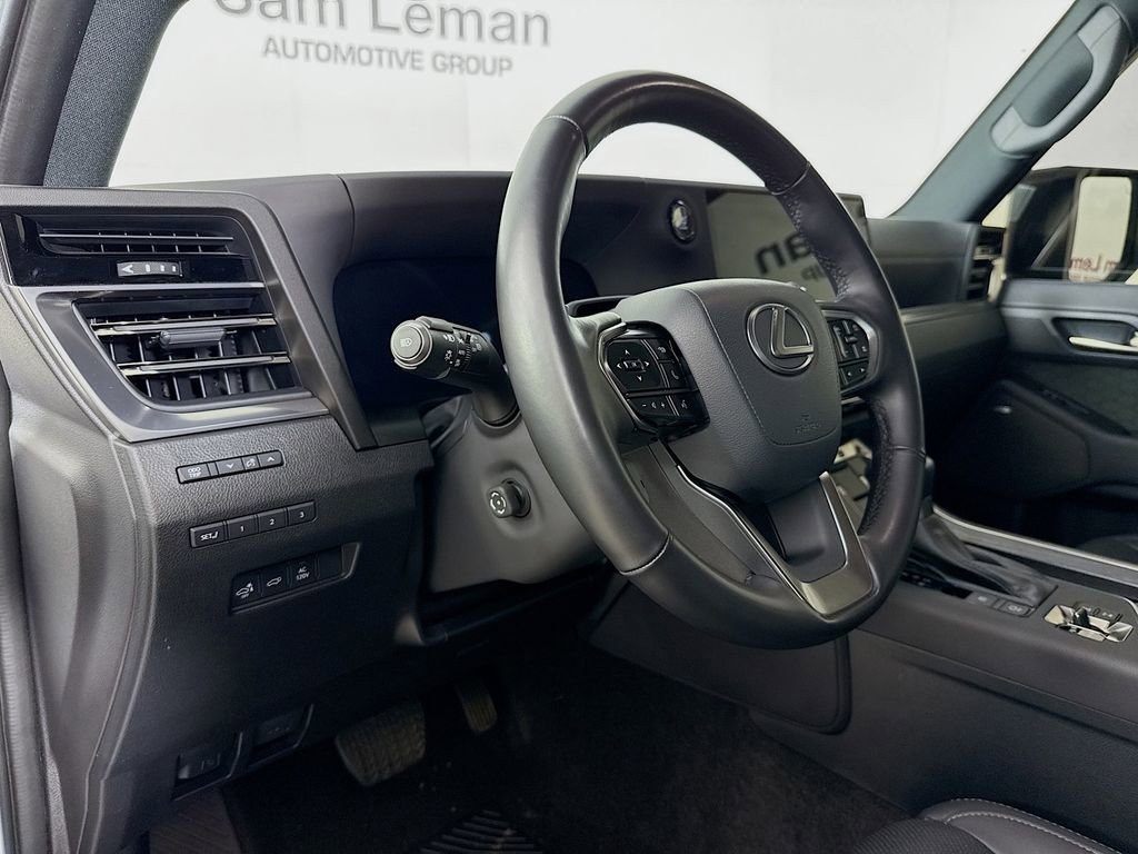 Used 2024 Lexus GX 550 image 9