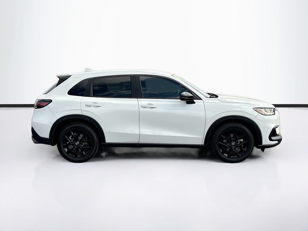 Used 2023 Honda HR-V Sport image 4
