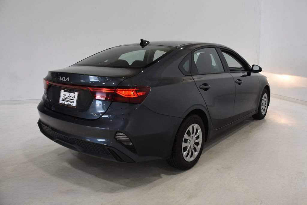 Used 2023 Kia Forte LX FWD image 4