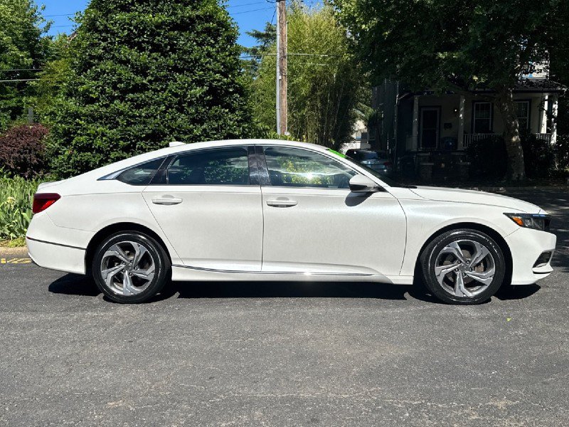 Used 2018 Honda Accord EX-L image 6