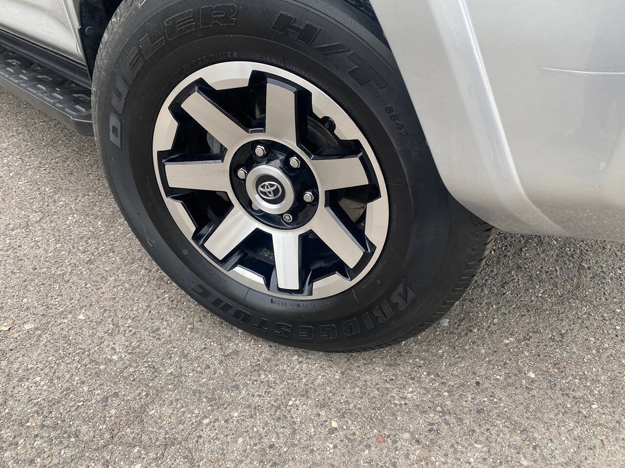 Used 2018 Toyota 4Runner TRD Off-Road Premium AWD/4WD image 6