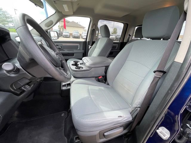 Used 2018 RAM 1500 Classic SLT AWD/4WD image 10
