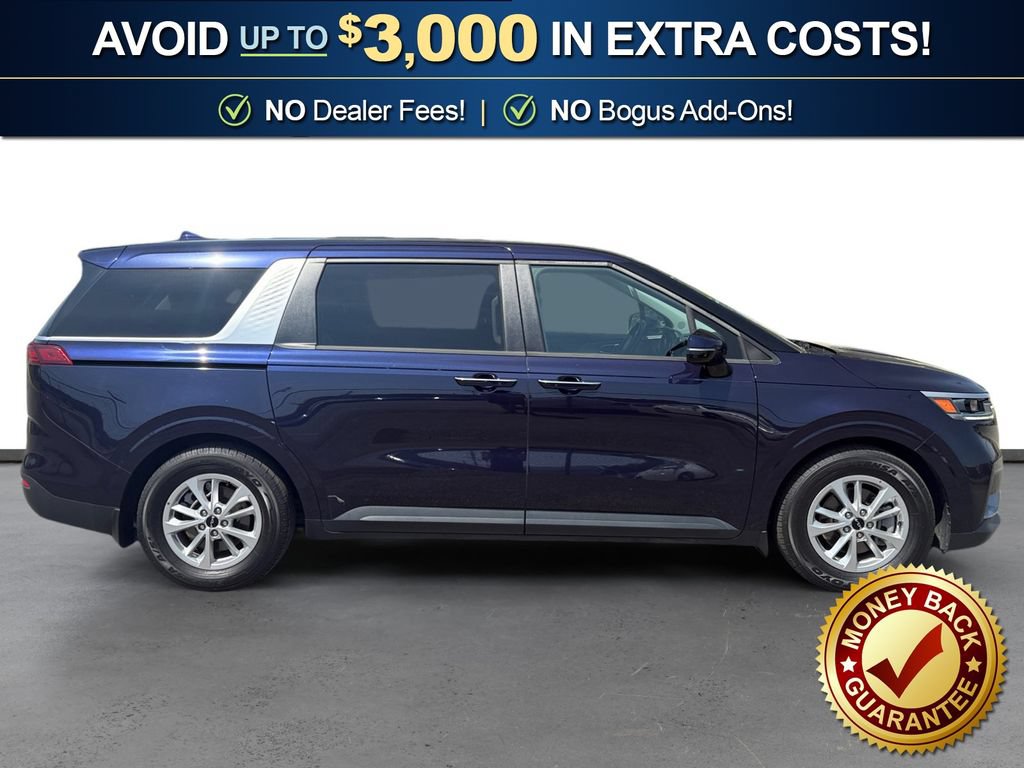 Used 2023 Kia Carnival LX FWD image 8