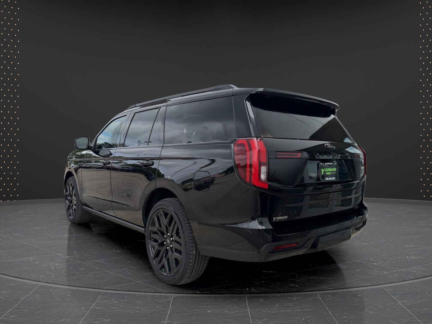 New 2026 Ford Expedition Platinum w/ Stealth Performance Package AWD/4WD image 7