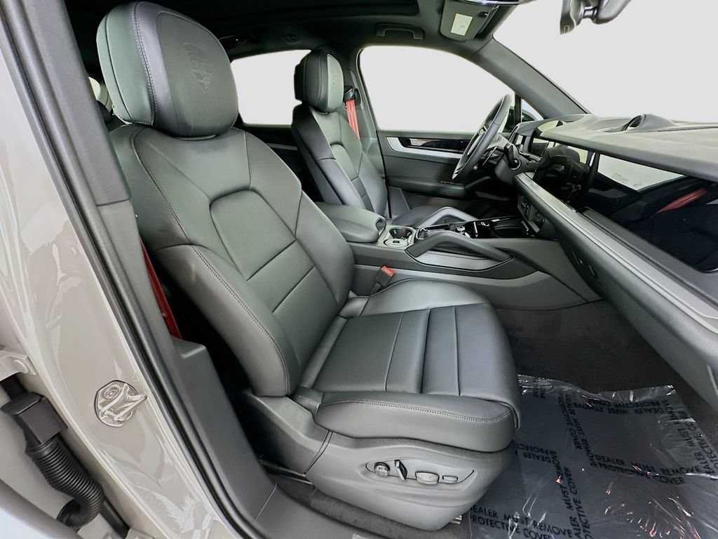 New 2026 Porsche Cayenne S AWD/4WD image 30