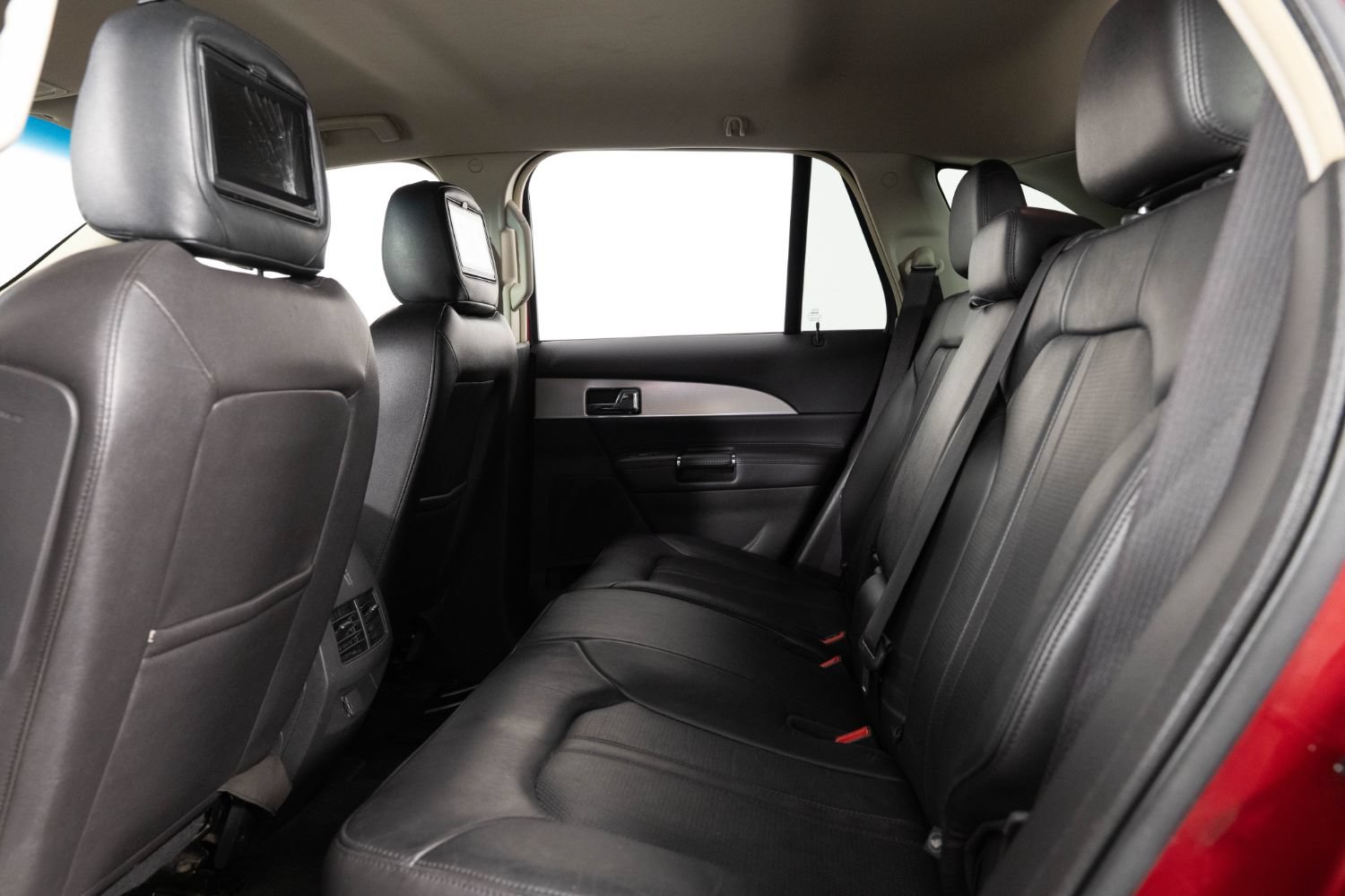 Used 2013 Lincoln MKX AWD image 17