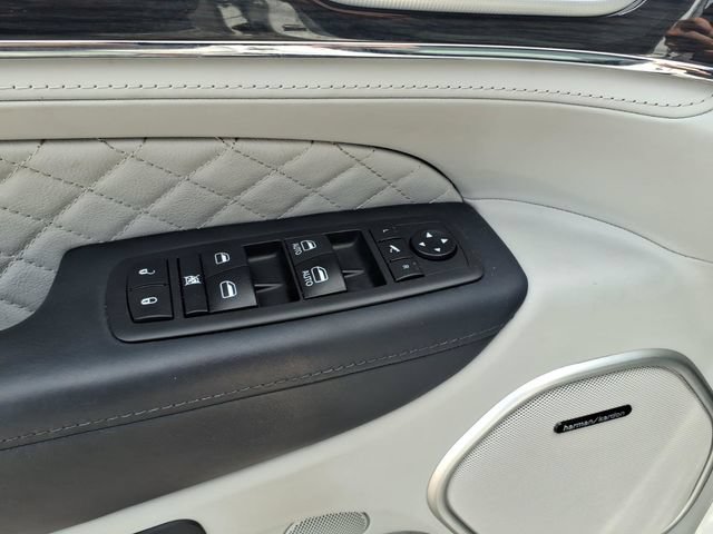 Used 2021 Jeep Grand Cherokee Summit AWD/4WD image 12