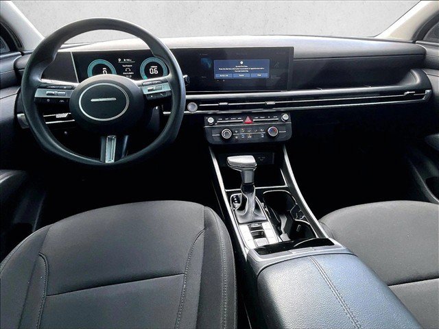 Used 2025 Hyundai Tucson SE FWD image 16