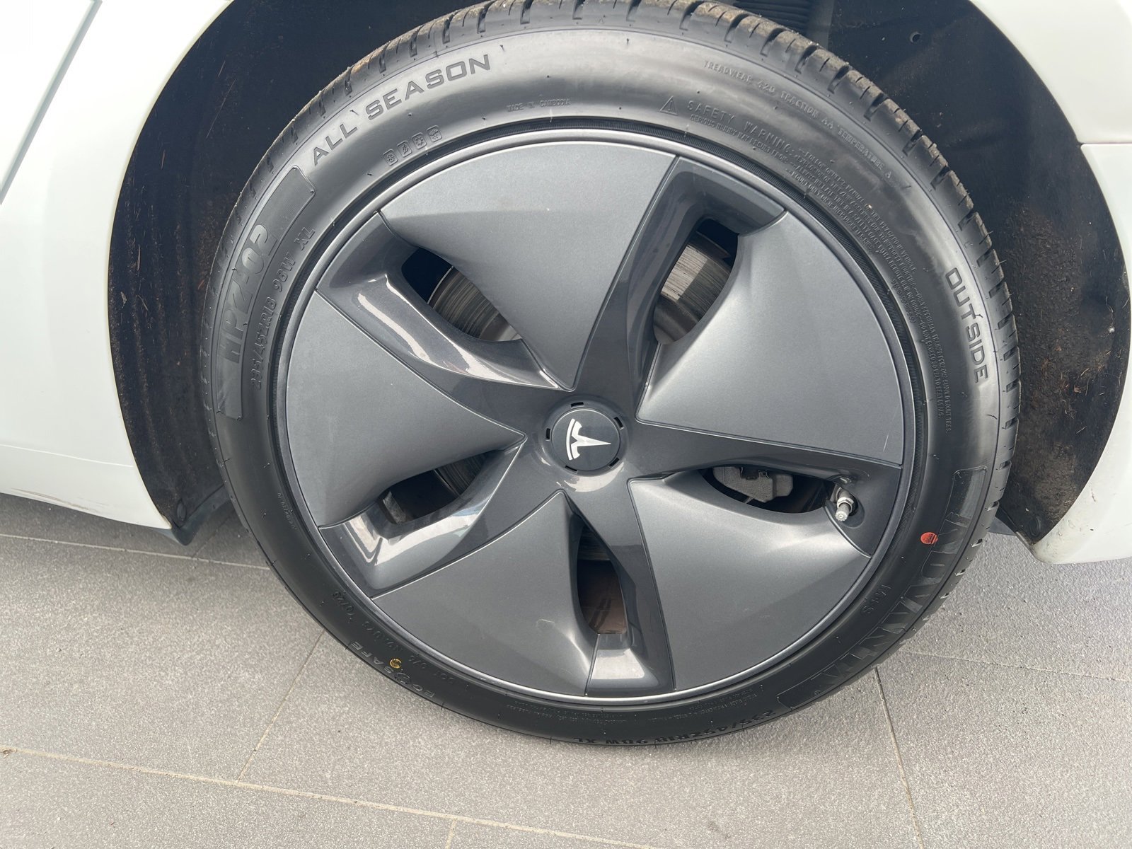 Used 2018 Tesla Model 3 Long Range image 25