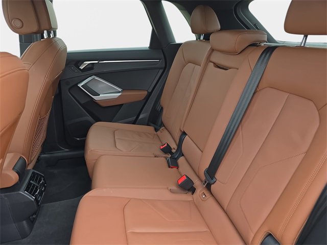 Used 2025 Audi Q3 2.0T Premium w/ Convenience Package image 17