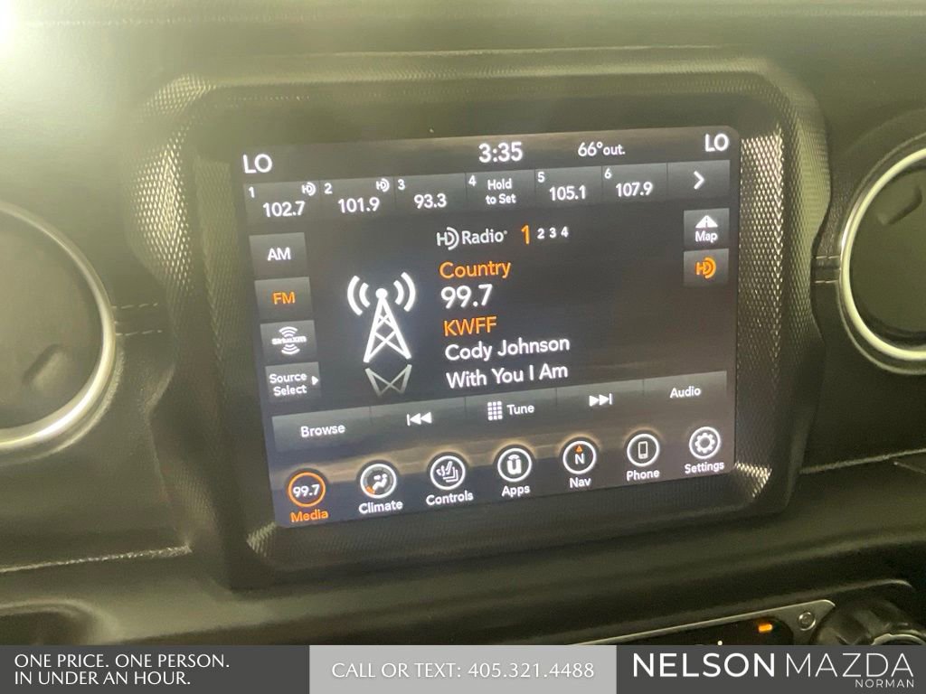 Used 2020 Jeep Gladiator Overland AWD/4WD image 32