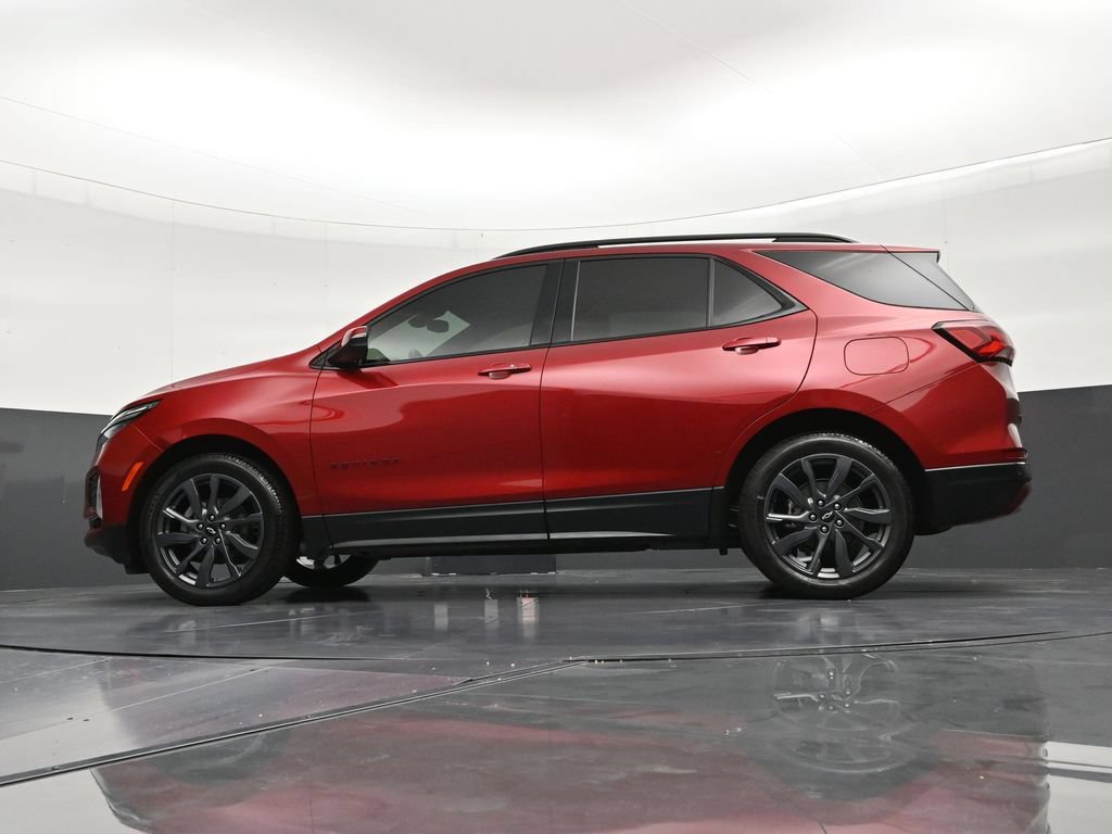 Used 2022 Chevrolet Equinox RS w/ RS Leather Package FWD image 21