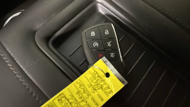 Used 2022 Chevrolet Suburban LT w/ Luxury Package AWD/4WD image 20