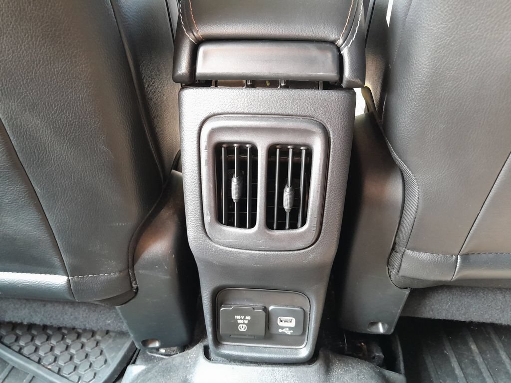Used 2019 Jeep Compass Latitude w/ Popular Equipment Group AWD/4WD image 31