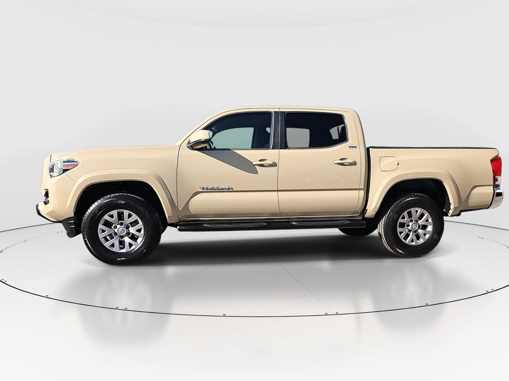 Used 2017 Toyota Tacoma SR5 w/ Tow Package RWD image 8