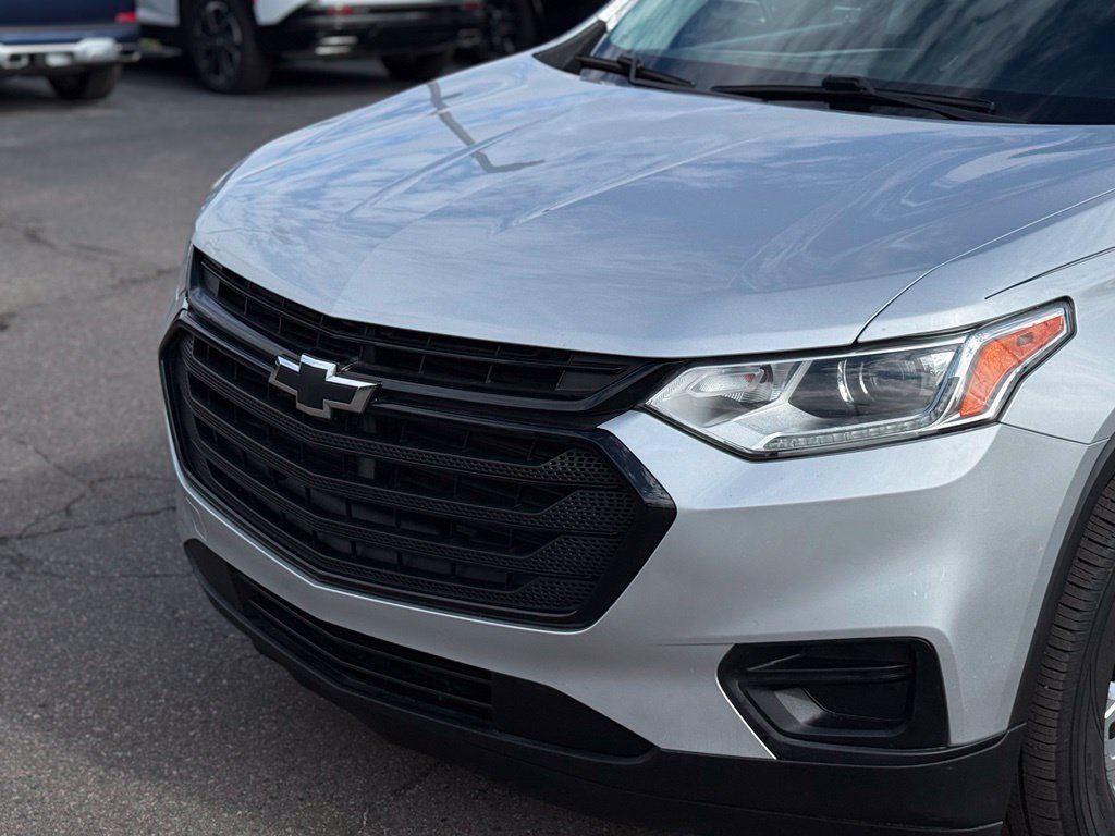 Used 2019 Chevrolet Traverse LS w/ LPO, Blackout Package FWD image 28