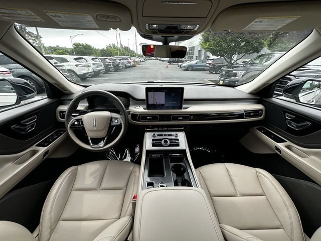 Certified 2023 Lincoln Aviator AWD w/ Premium Package image 16