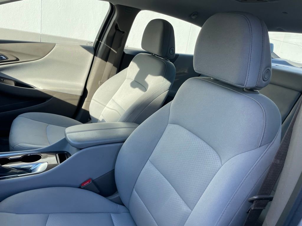 Used 2021 Chevrolet Malibu LT image 25