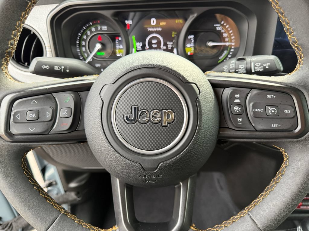 Used 2024 Jeep Wrangler Unlimited AWD/4WD image 20