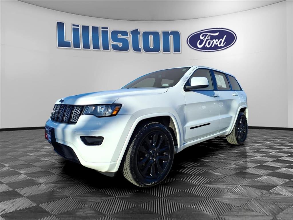 Used 2019 Jeep Grand Cherokee Altitude image 3