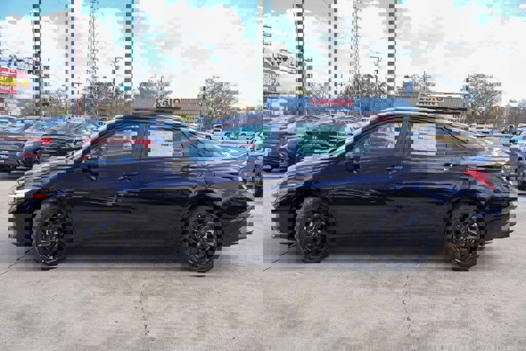 New 2026 Hyundai Elantra Sport image 27